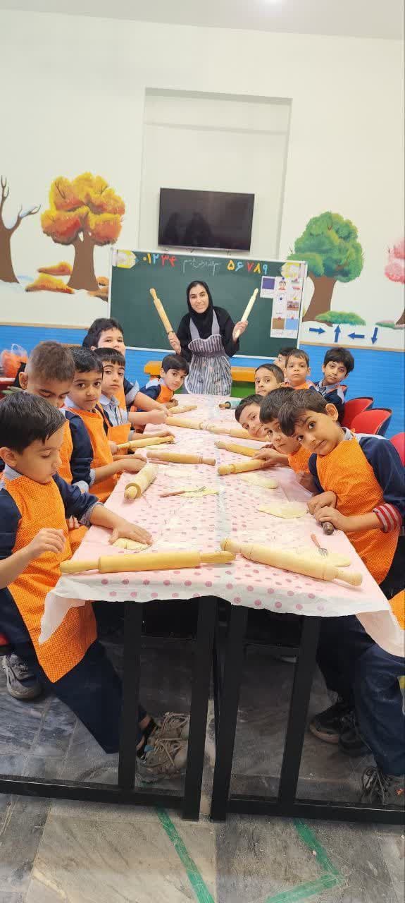 دبستان دخترانه و پسرانه رویش